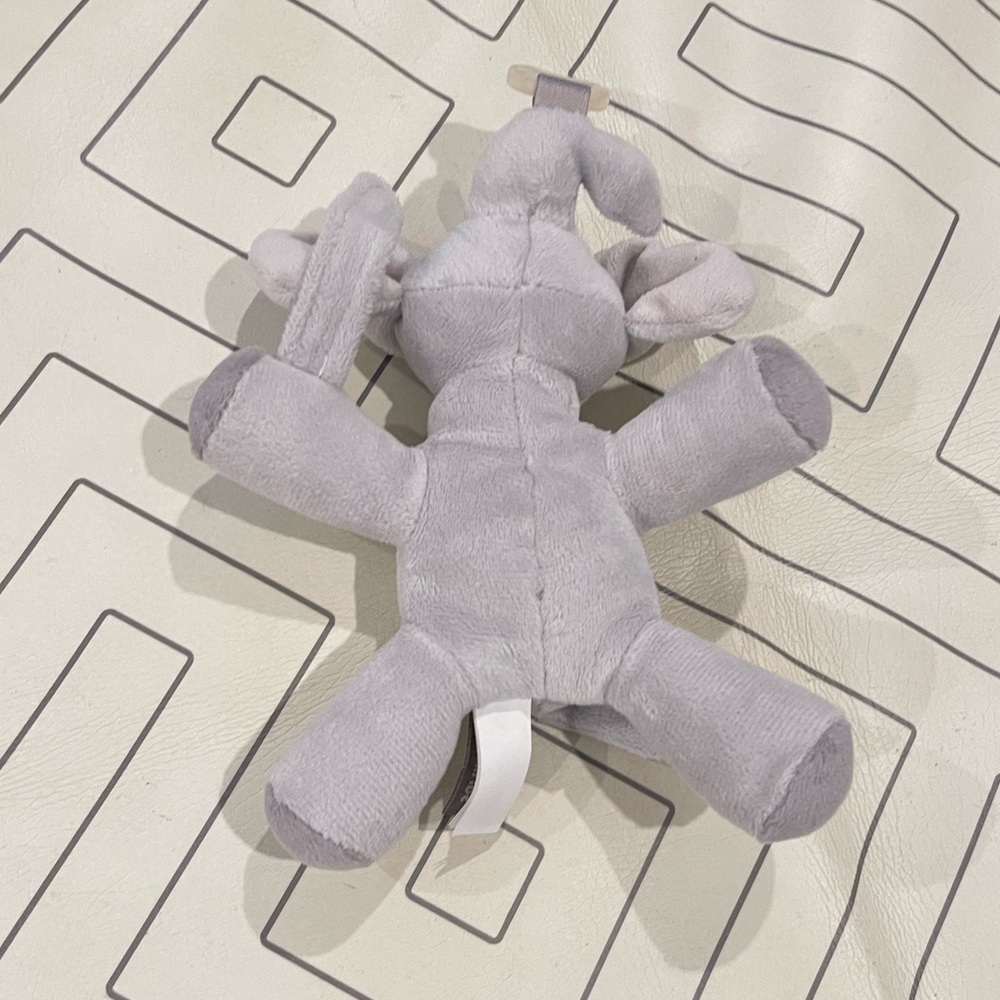Avent Elephant Pacifier Attachment - Picture 6 of 6
